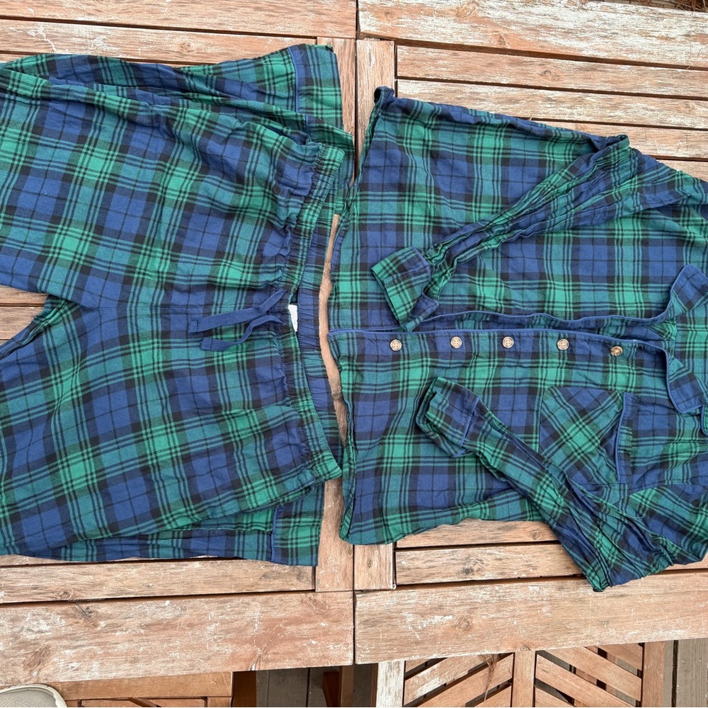 Wondershop Women’s Flannel Plaid Pajama Set